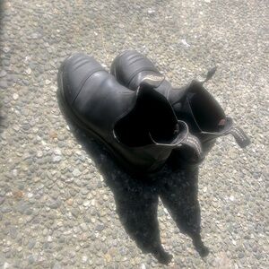 Black Blundstones Size 7